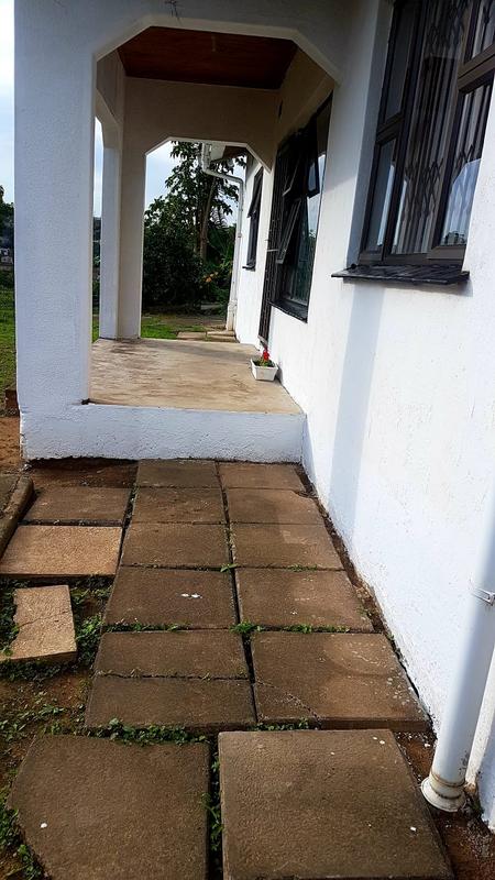 3 Bedroom Property for Sale in Umlazi KwaZulu-Natal
