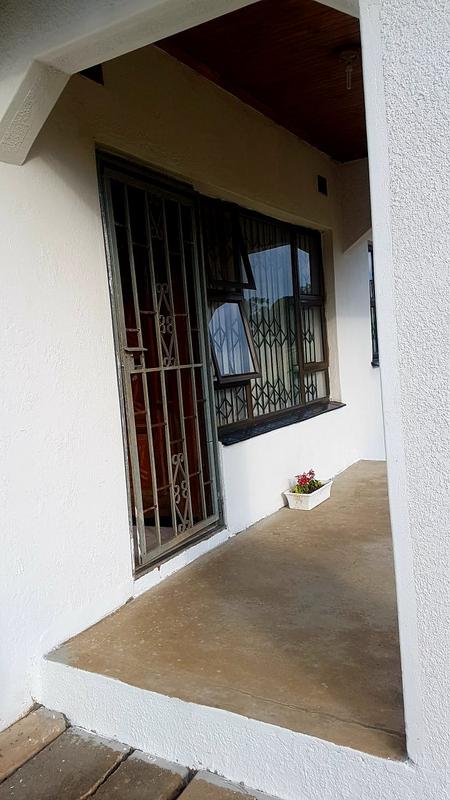 3 Bedroom Property for Sale in Umlazi KwaZulu-Natal
