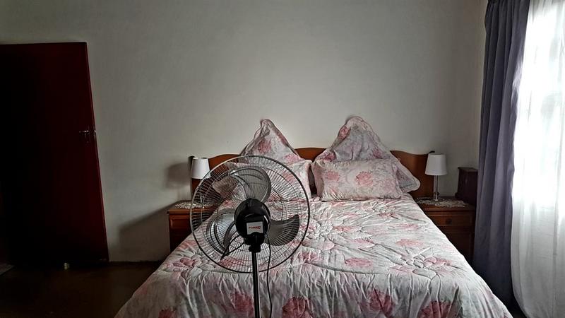 3 Bedroom Property for Sale in Umlazi KwaZulu-Natal