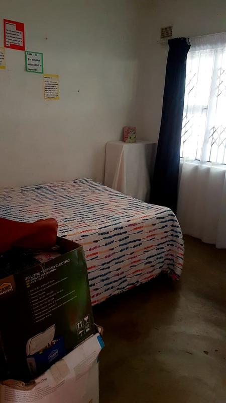 3 Bedroom Property for Sale in Umlazi KwaZulu-Natal