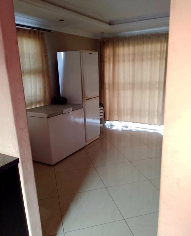 4 Bedroom Property for Sale in Umlazi KwaZulu-Natal