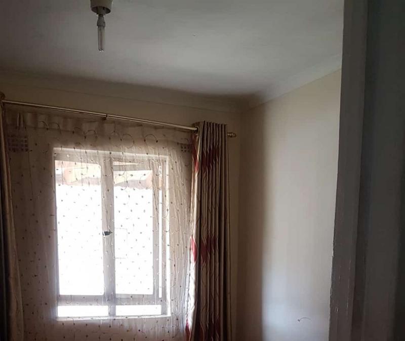 4 Bedroom Property for Sale in Umlazi KwaZulu-Natal