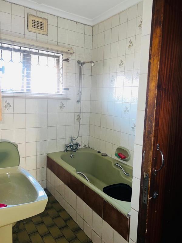 4 Bedroom Property for Sale in Umlazi KwaZulu-Natal