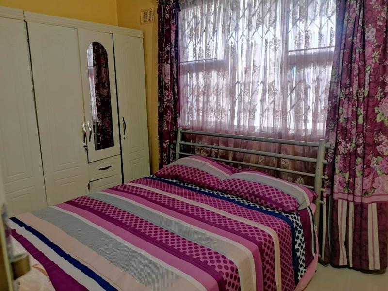 3 Bedroom Property for Sale in Umlazi KwaZulu-Natal