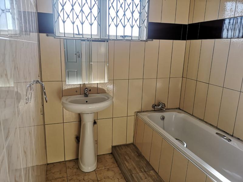 3 Bedroom Property for Sale in Umlazi KwaZulu-Natal