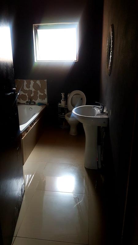 4 Bedroom Property for Sale in Umlazi KwaZulu-Natal