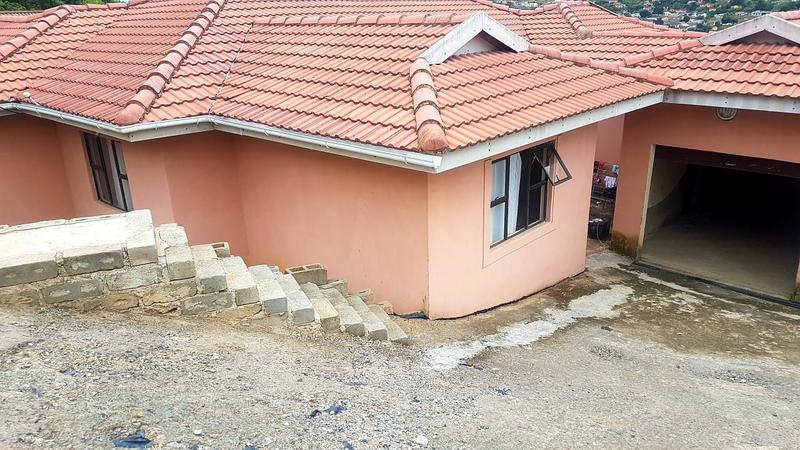 4 Bedroom Property for Sale in Umlazi KwaZulu-Natal