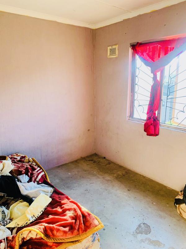 2 Bedroom Property for Sale in Umlazi KwaZulu-Natal