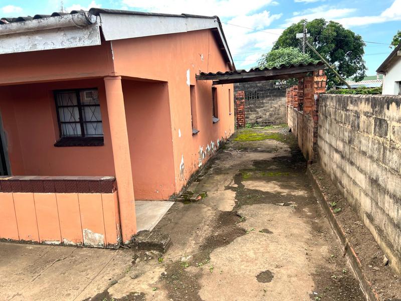 4 Bedroom Property for Sale in Kwamashu KwaZulu-Natal