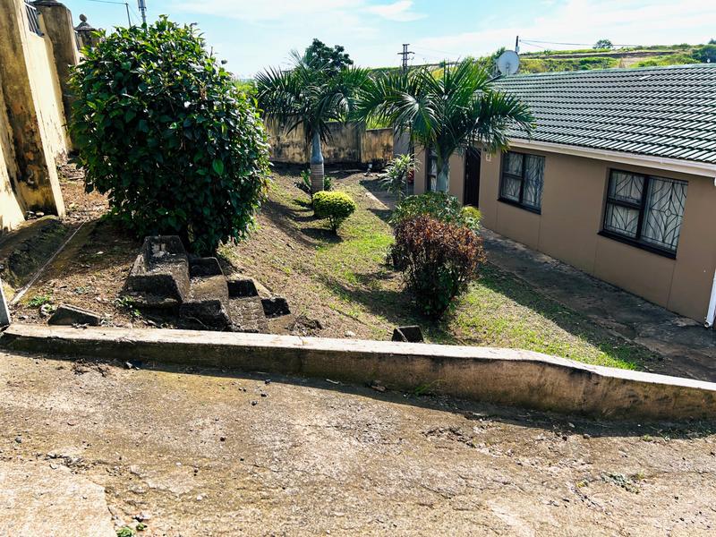 5 Bedroom Property for Sale in Kwamashu KwaZulu-Natal