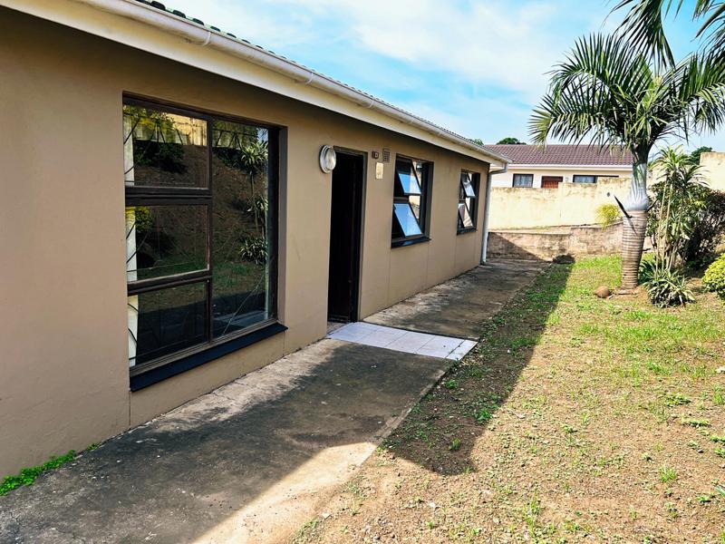 5 Bedroom Property for Sale in Kwamashu KwaZulu-Natal