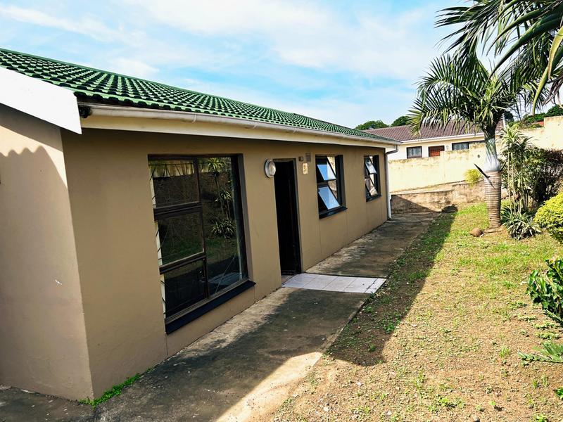 5 Bedroom Property for Sale in Kwamashu KwaZulu-Natal