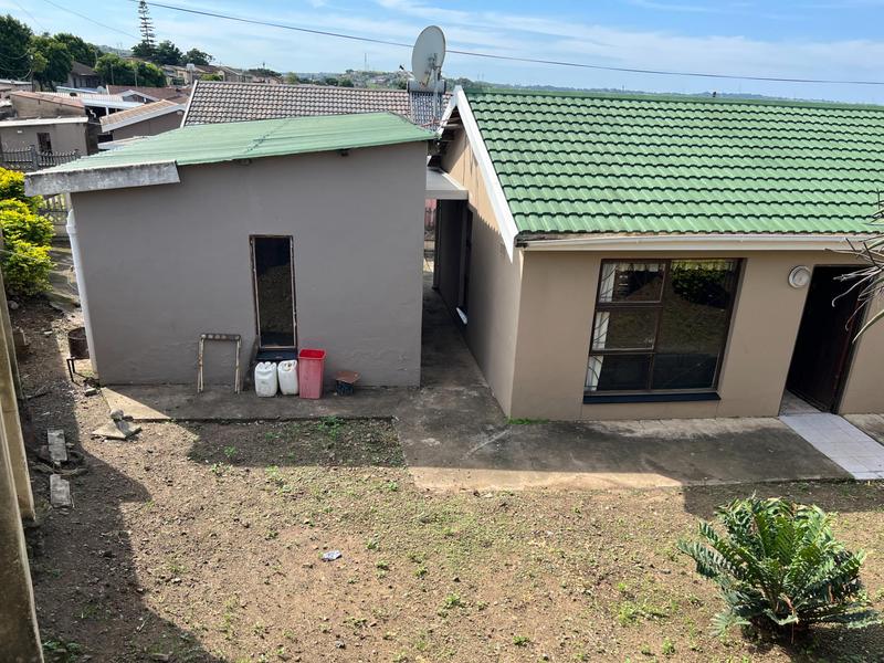 5 Bedroom Property for Sale in Kwamashu KwaZulu-Natal