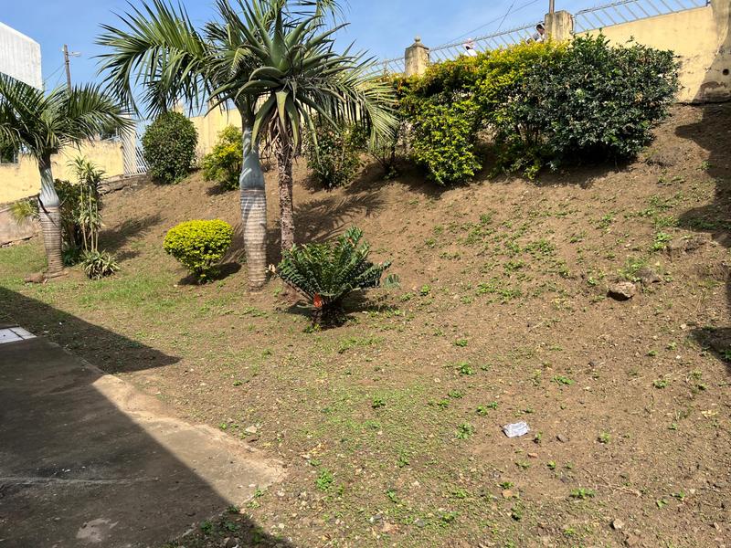 5 Bedroom Property for Sale in Kwamashu KwaZulu-Natal