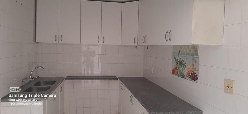 To Let 1 Bedroom Property for Rent in Glenwood KwaZulu-Natal