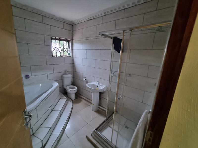 5 Bedroom Property for Sale in Noordsig KwaZulu-Natal