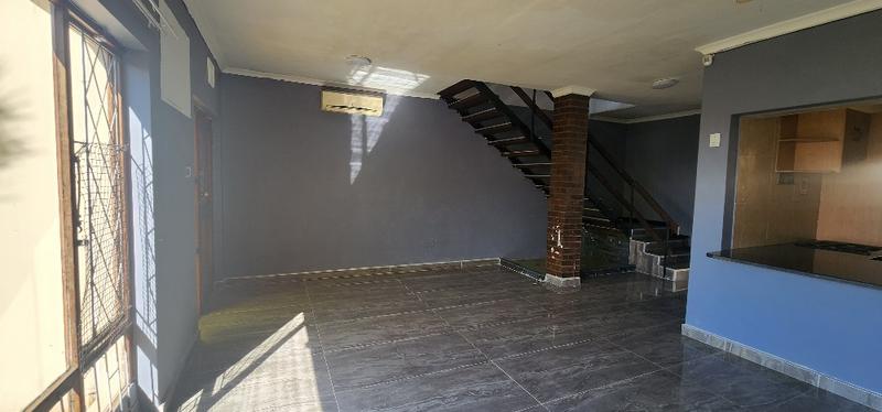 2 Bedroom Property for Sale in Umkomaas KwaZulu-Natal