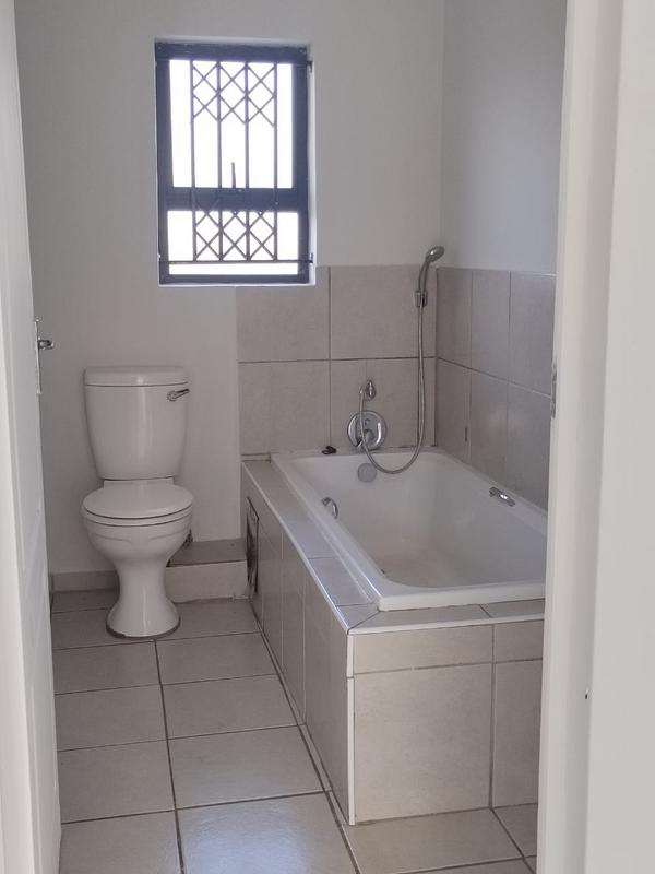 To Let 2 Bedroom Property for Rent in Newlands East KwaZulu-Natal