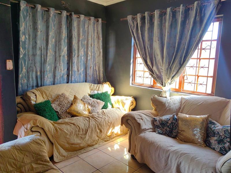 2 Bedroom Property for Sale in Umhlathuze KwaZulu-Natal