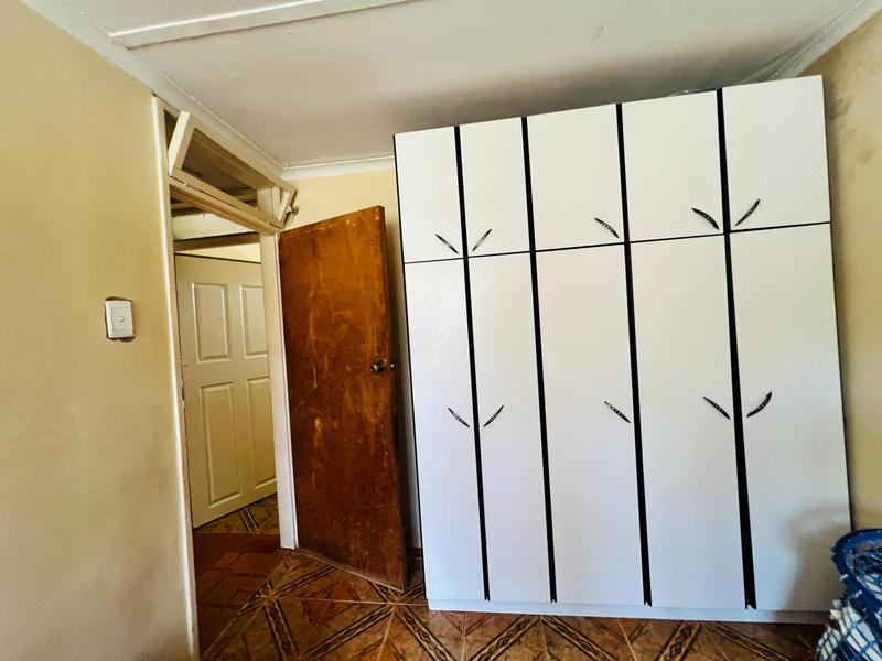 1 Bedroom Property for Sale in Newlands East KwaZulu-Natal