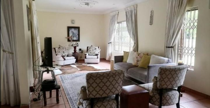 4 Bedroom Property for Sale in Veld En Vlei KwaZulu-Natal