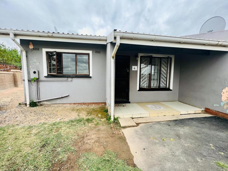 2 Bedroom Property for Sale in Kwamashu KwaZulu-Natal