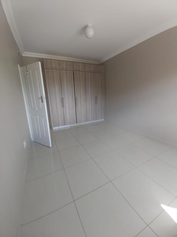 To Let 2 Bedroom Property for Rent in Umkomaas KwaZulu-Natal