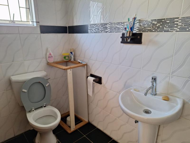 To Let 1 Bedroom Property for Rent in Craigieburn KwaZulu-Natal