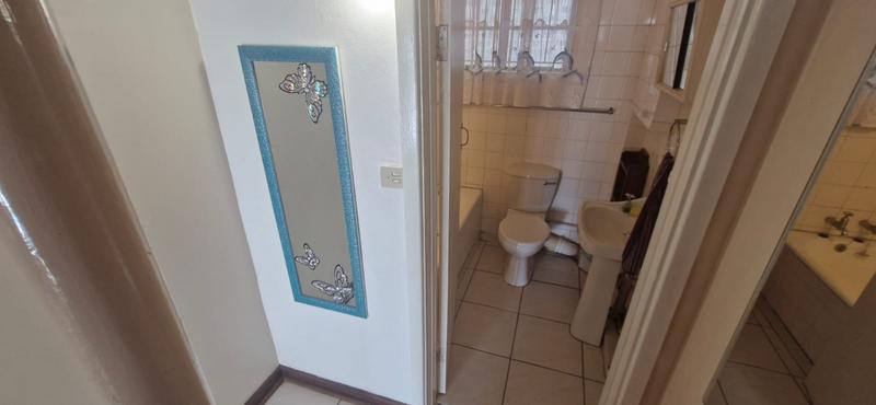 2 Bedroom Property for Sale in Margate KwaZulu-Natal