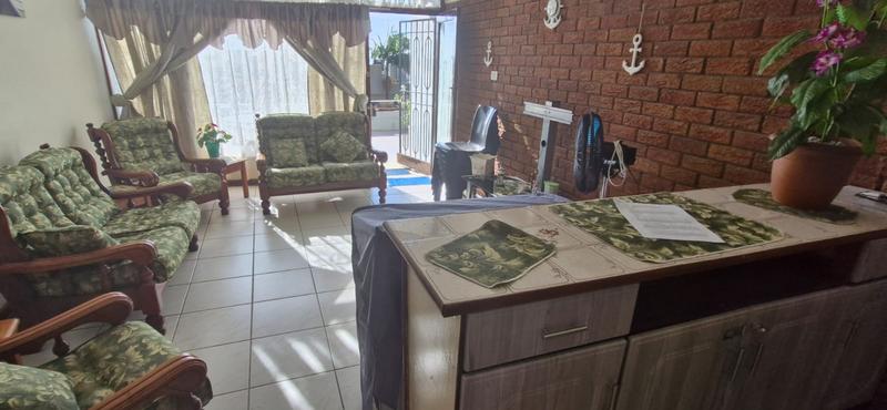 2 Bedroom Property for Sale in Margate KwaZulu-Natal