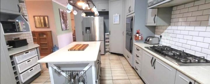 4 Bedroom Property for Sale in Veld En Vlei KwaZulu-Natal