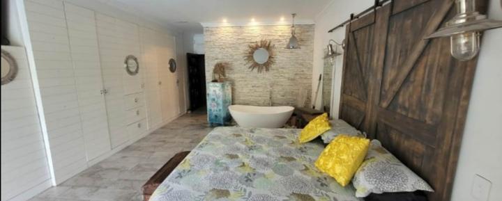 4 Bedroom Property for Sale in Veld En Vlei KwaZulu-Natal