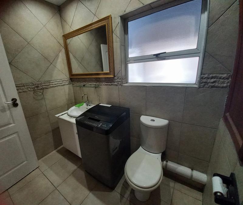 To Let 1 Bedroom Property for Rent in Umhlanga Ridge KwaZulu-Natal