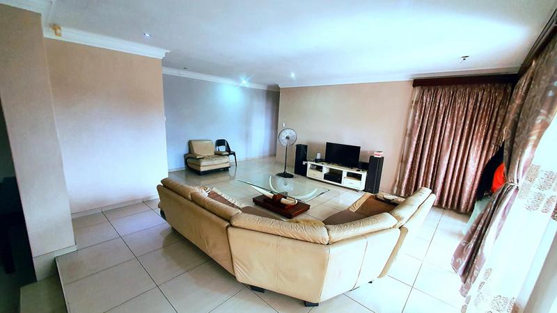 4 Bedroom Property for Sale in Birdswood KwaZulu-Natal