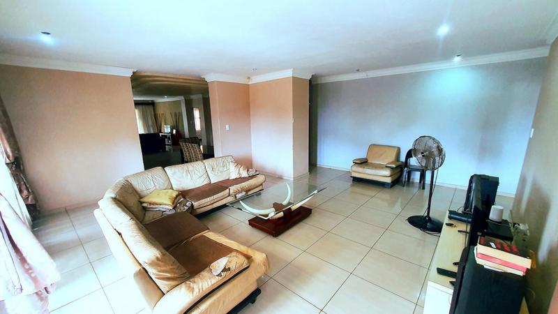 4 Bedroom Property for Sale in Birdswood KwaZulu-Natal