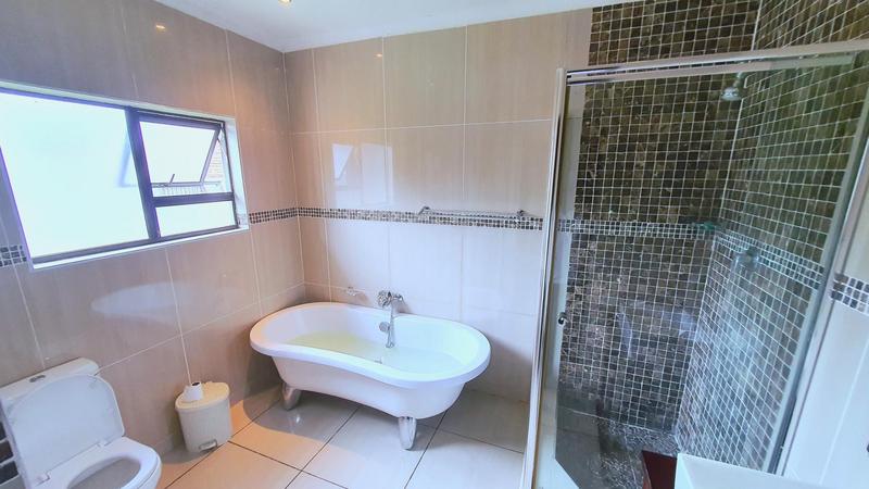 4 Bedroom Property for Sale in Birdswood KwaZulu-Natal