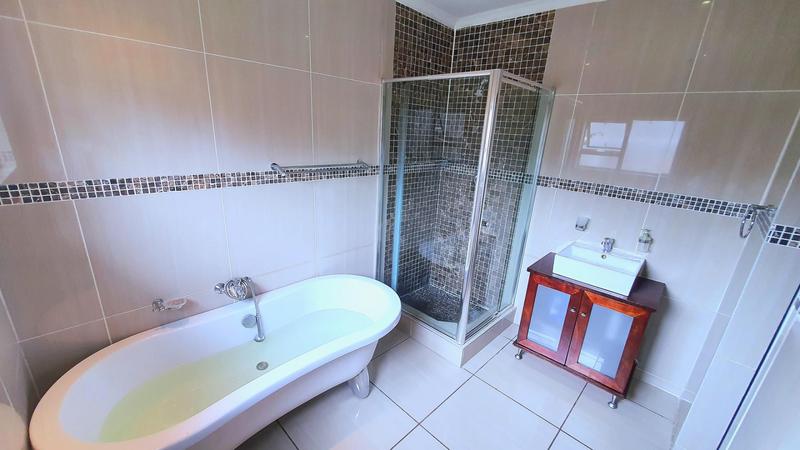 4 Bedroom Property for Sale in Birdswood KwaZulu-Natal