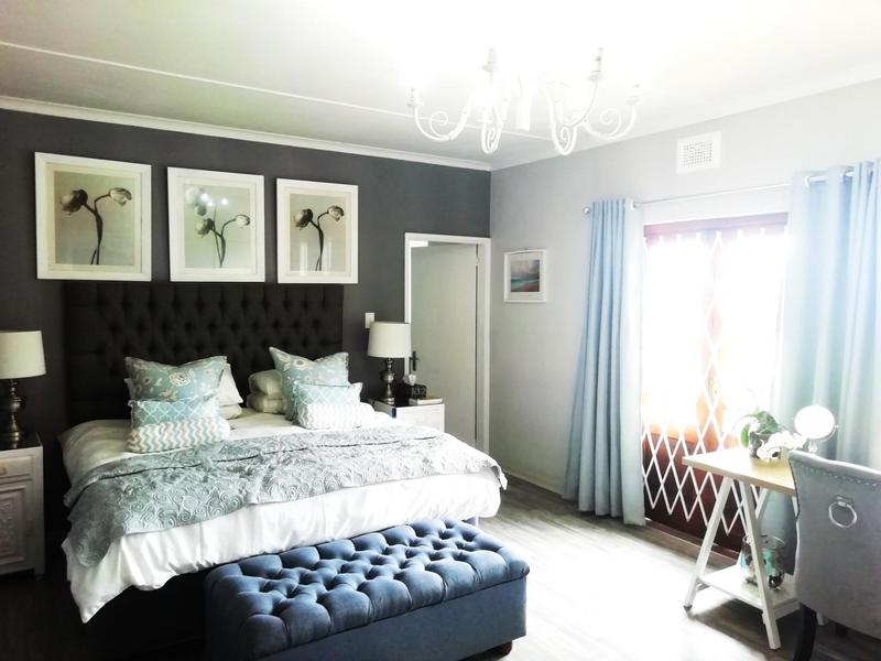 5 Bedroom Property for Sale in Freeland Park KwaZulu-Natal