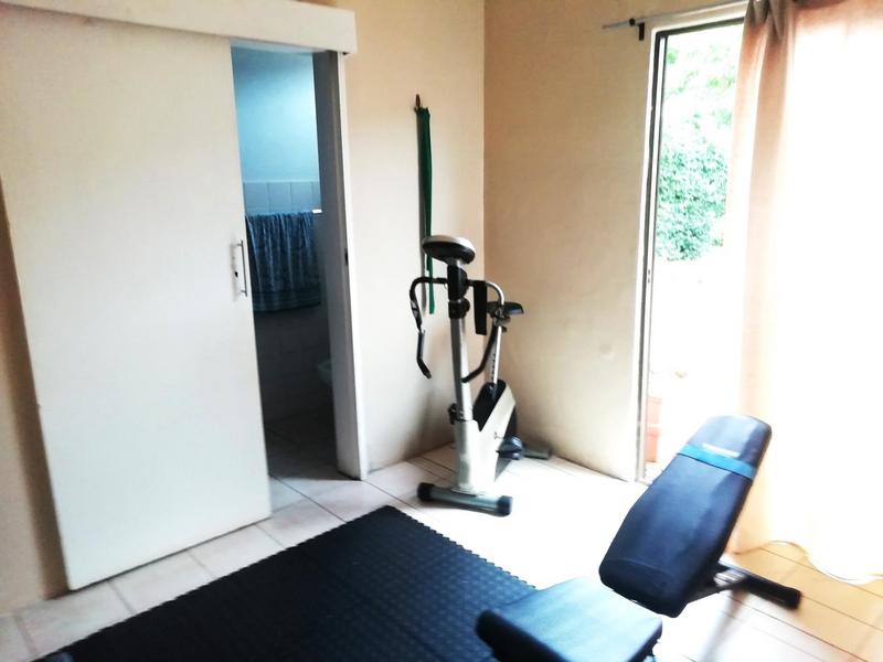 5 Bedroom Property for Sale in Freeland Park KwaZulu-Natal
