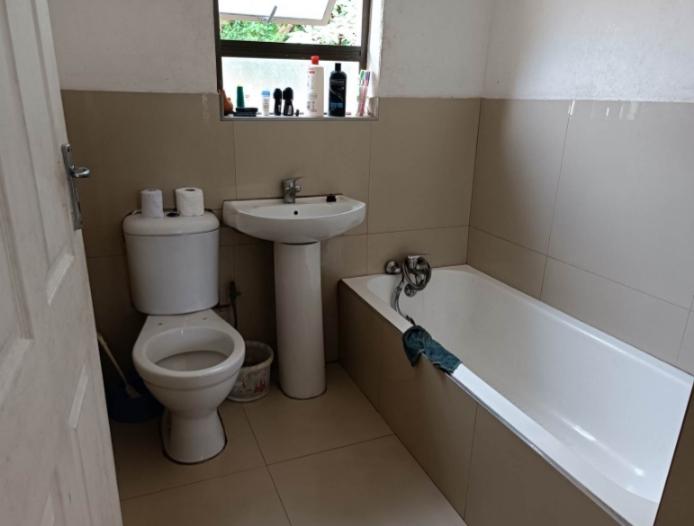 2 Bedroom Property for Sale in Umlazi KwaZulu-Natal