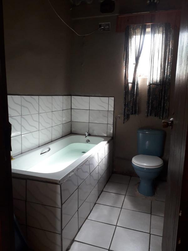1 Bedroom Property for Sale in Ntuzuma KwaZulu-Natal