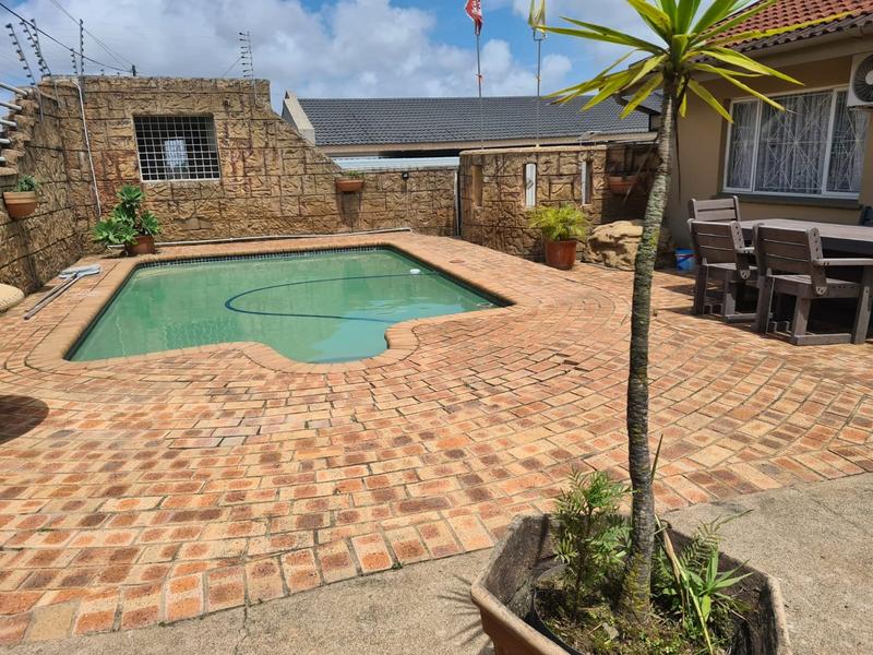 3 Bedroom Property for Sale in Burlington Heights KwaZulu-Natal