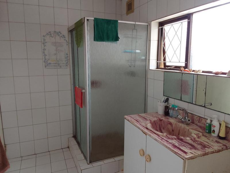 6 Bedroom Property for Sale in Kwamashu KwaZulu-Natal