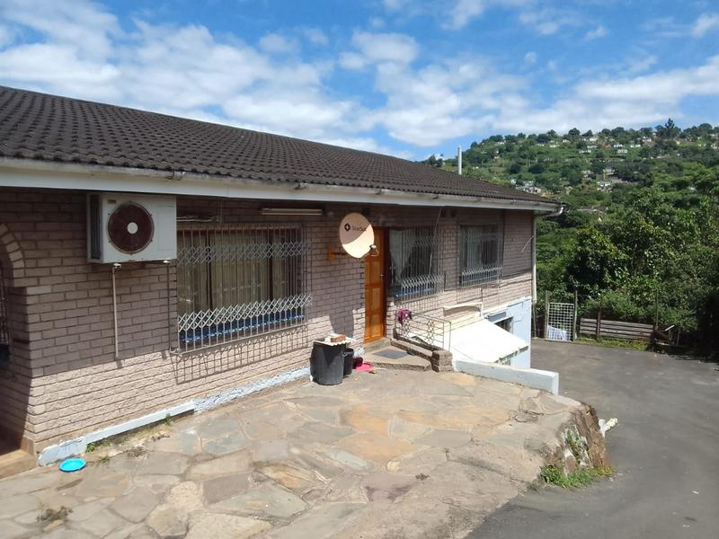 8 Bedroom Property for Sale in Nagina KwaZulu-Natal