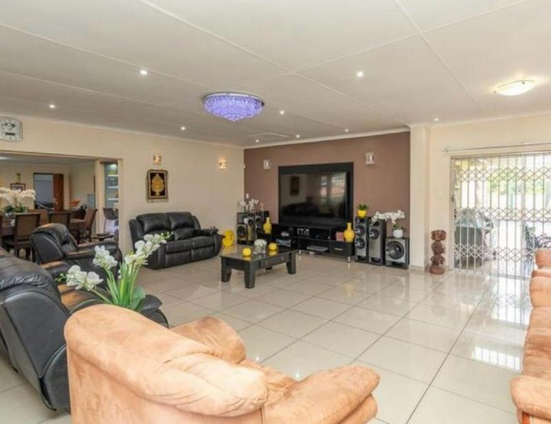 3 Bedroom Property for Sale in Birdswood KwaZulu-Natal