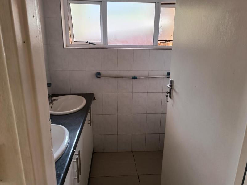 4 Bedroom Property for Sale in New Germany KwaZulu-Natal