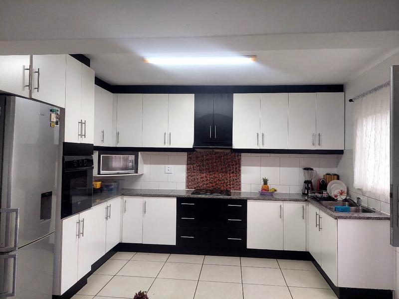 3 Bedroom Property for Sale in Newlands West KwaZulu-Natal