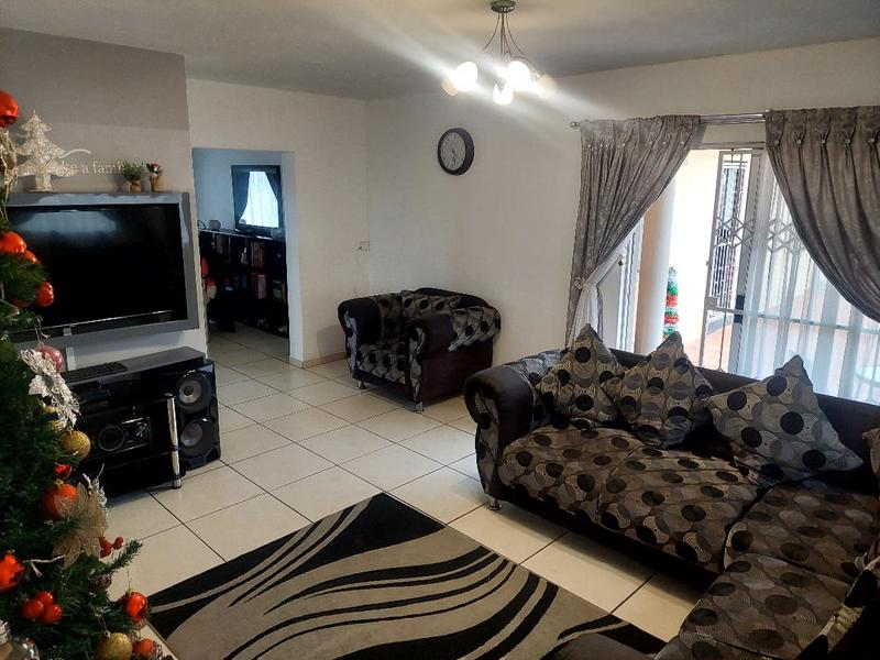 3 Bedroom Property for Sale in Newlands West KwaZulu-Natal