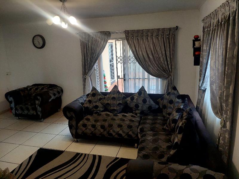 3 Bedroom Property for Sale in Newlands West KwaZulu-Natal