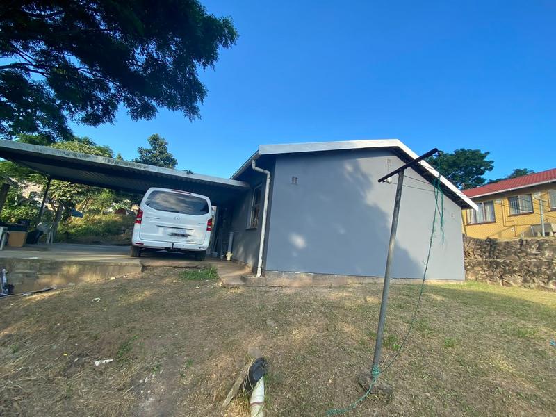 2 Bedroom Property for Sale in Newlands West KwaZulu-Natal